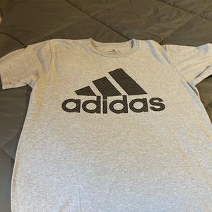 Men’s Adidas Go-to Tee size medium gray